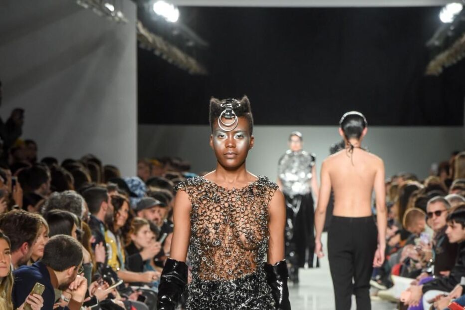 Transparências e cor aquecem a ModaLisboa