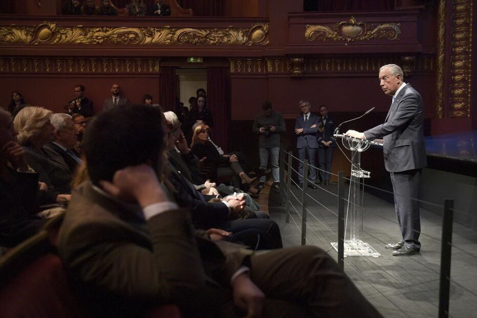 Teatro Nacional São João recebe título de membro honorário da Ordem do Mérito
