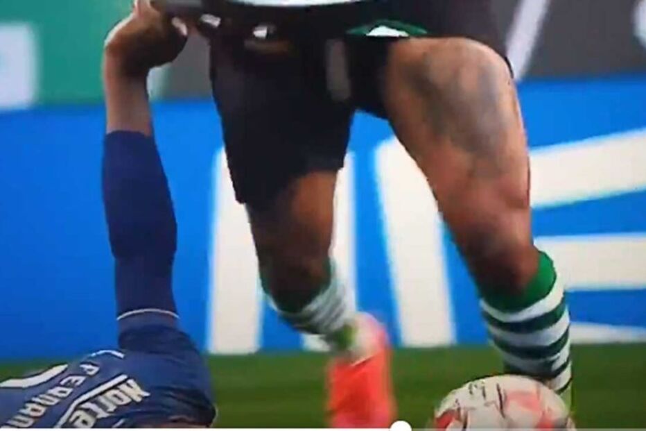 Wendel ficou com os genitais à mostra durante jogo de futebol