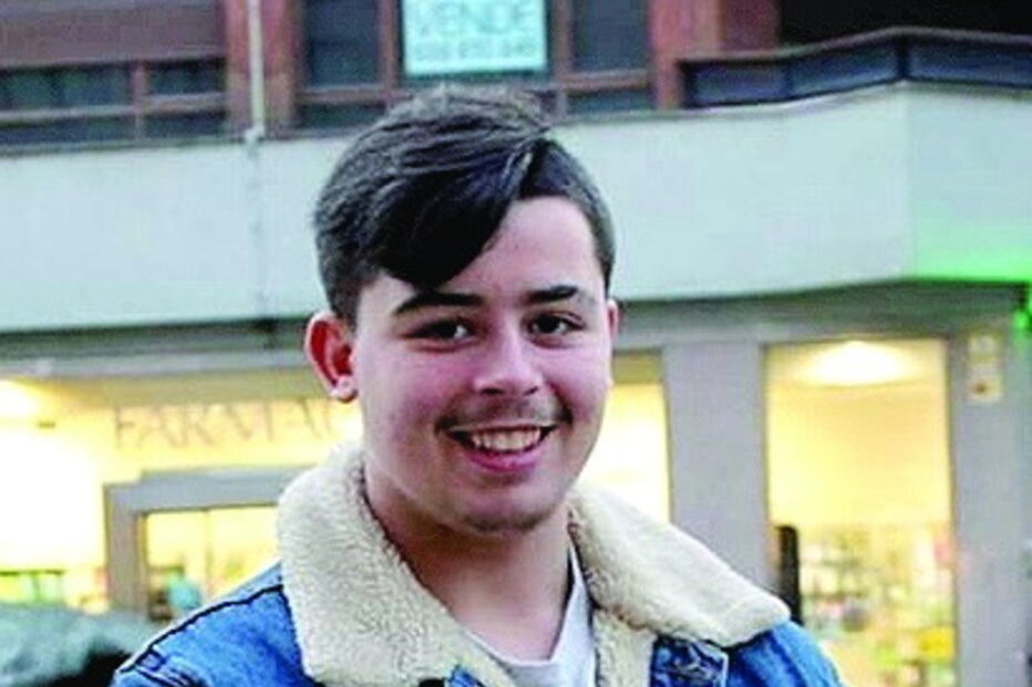 Daniel Matos, de 17 anos, seguia de moto  