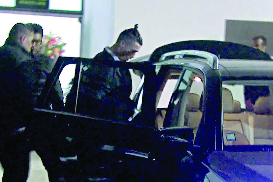 Cristiano Ronaldo volta à Madeira pela mãe 