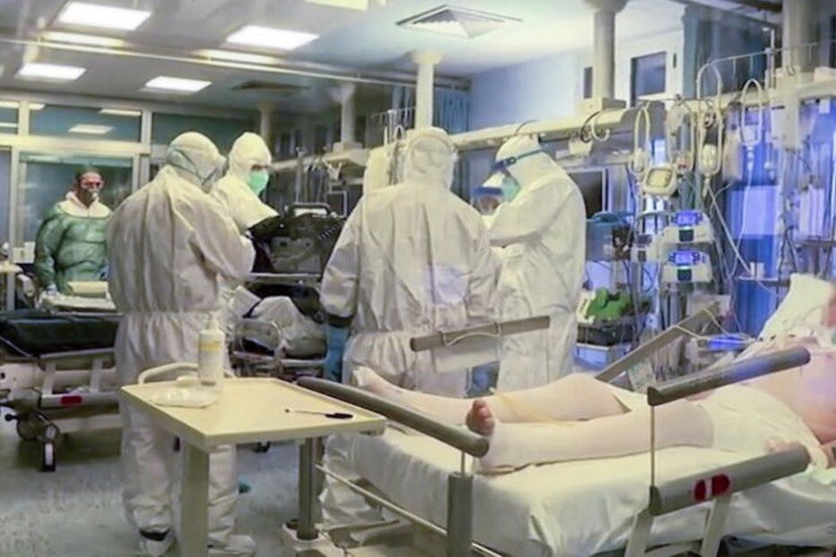 Médico italiano compara surto de coronavírus à guerra. As imagens arrepiantes dos hospitais em Itália