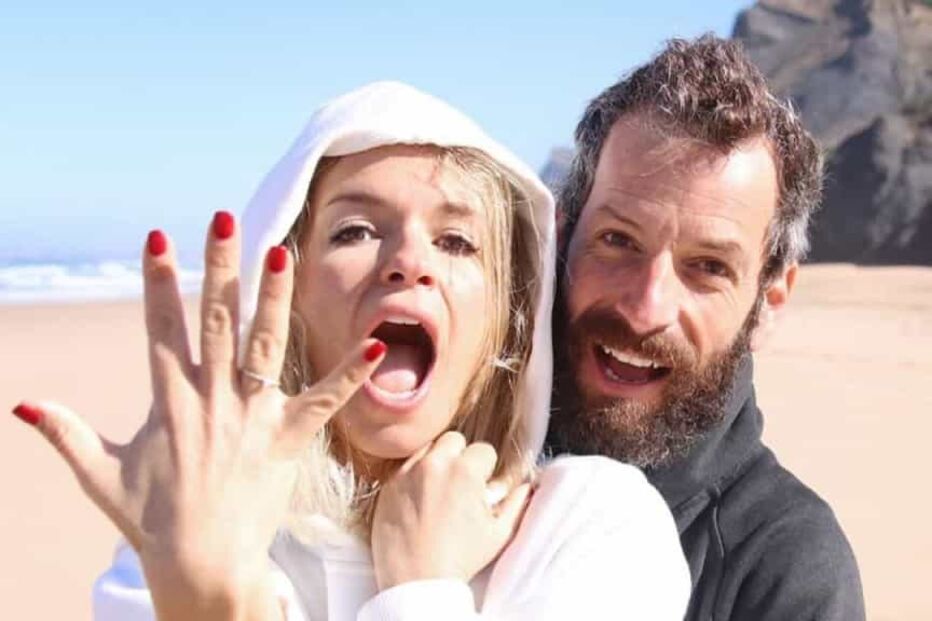 Madalena e o noivo, João