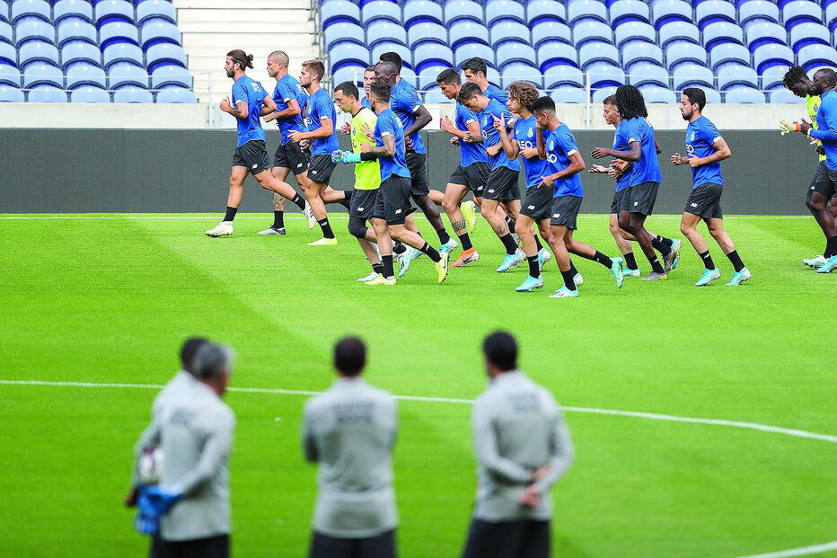 Suspeitas de fraude e lavagem de dinheiro, nas transferências de jogadores, atingem o clube dos dragões