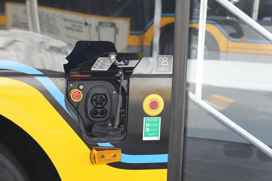 Carris inaugura novos autocarros elétricos em Lisboa 