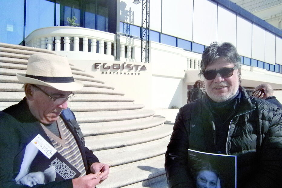 Luis Sepúlveda (à dir.) no festival literário Correntes d’Escritas, que se realizou na Póvoa de Varzim em fevereiro    