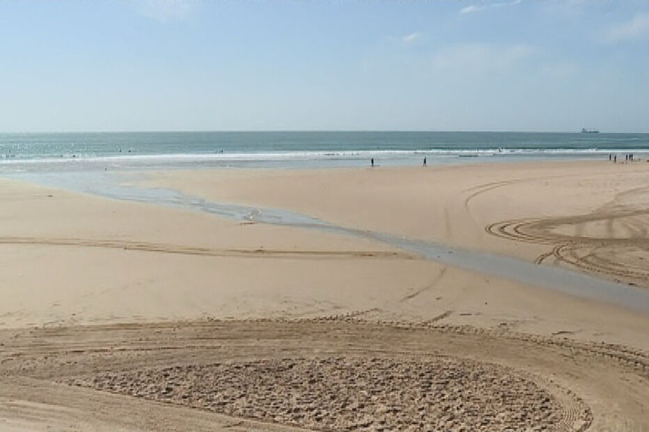 2020-03-12_16_17_28 Praias vazias depois de enchente em dia que foi declarada pandemia.jpg