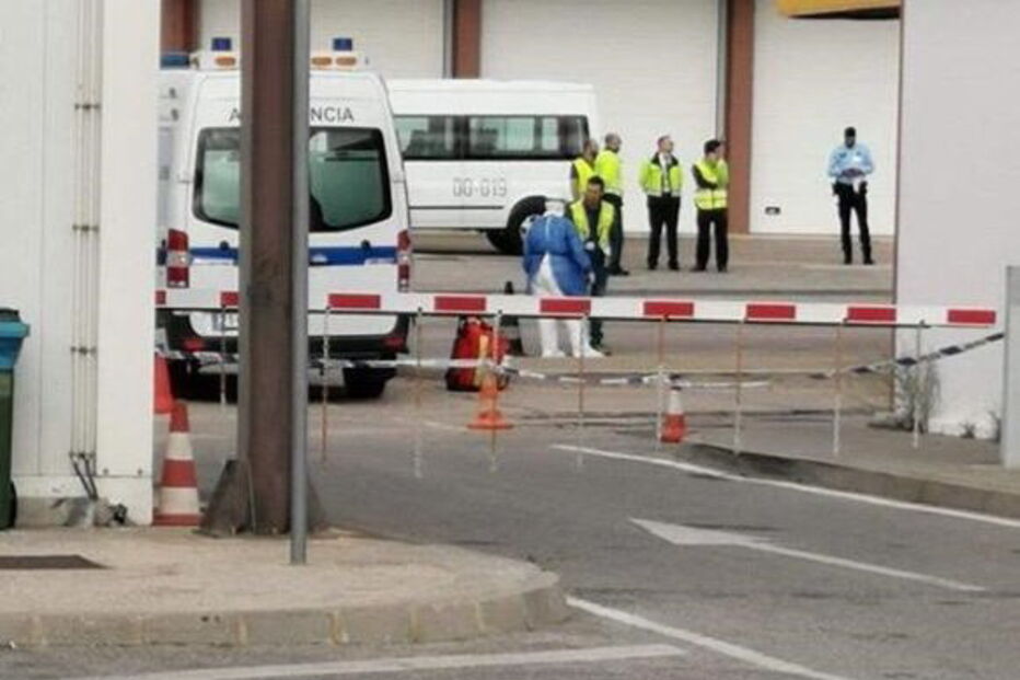 Dois passageiros retirados de avião em Faro com suspeitas de coronavírus