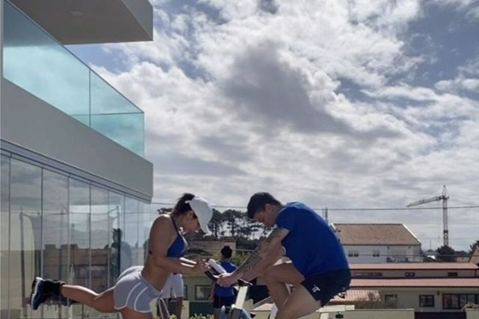 Cindy Alvarez Garcia mostra-se a fazer exercício físico