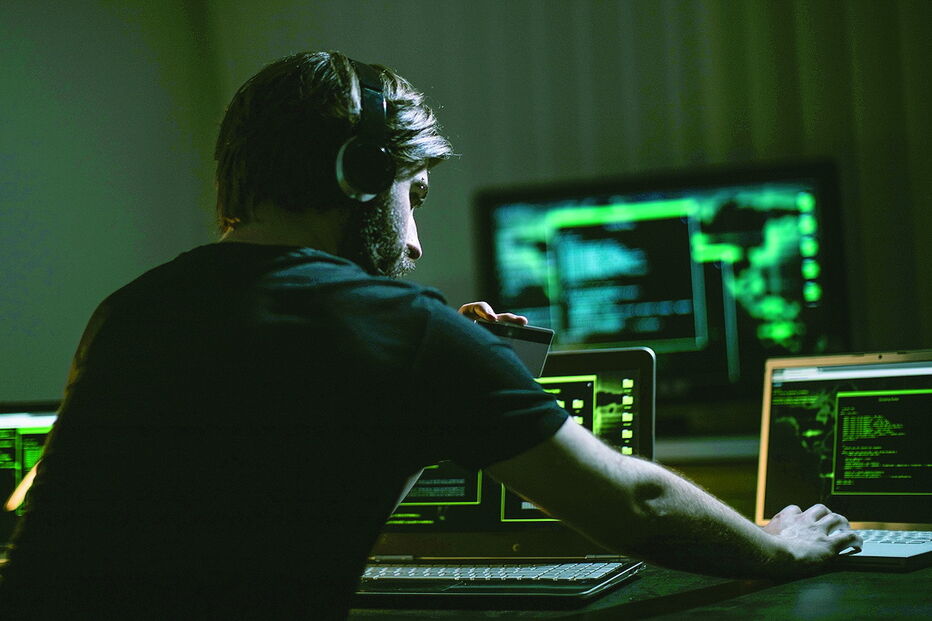 Piratas informáticos