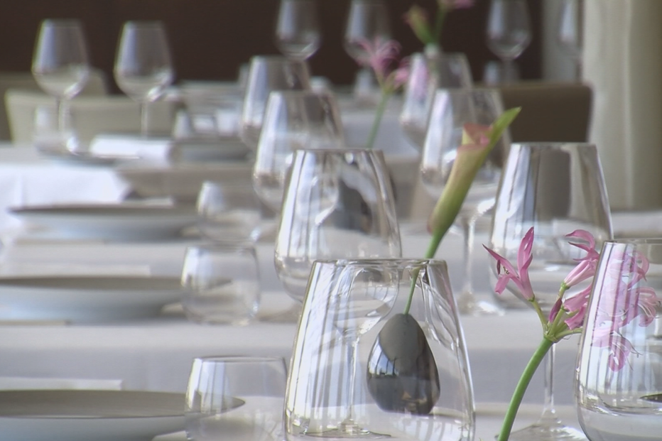 Cafés e restaurantes foram dos primeiros negócios a fechar devido ao coronavírus