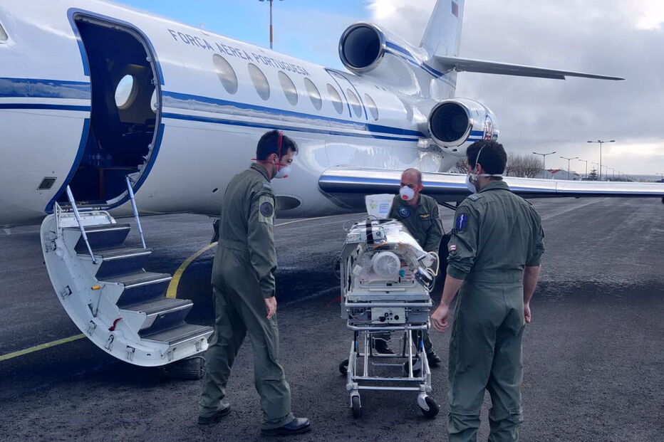 Força Aérea transporta recém-nascido dos Açores para o continente