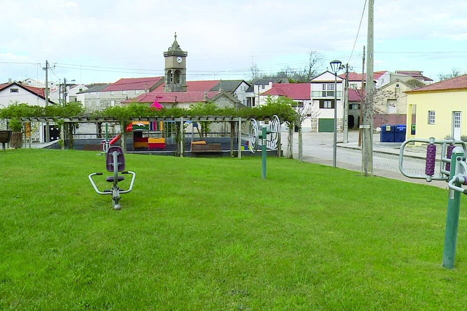 Aldeia de Parada está em isolamento