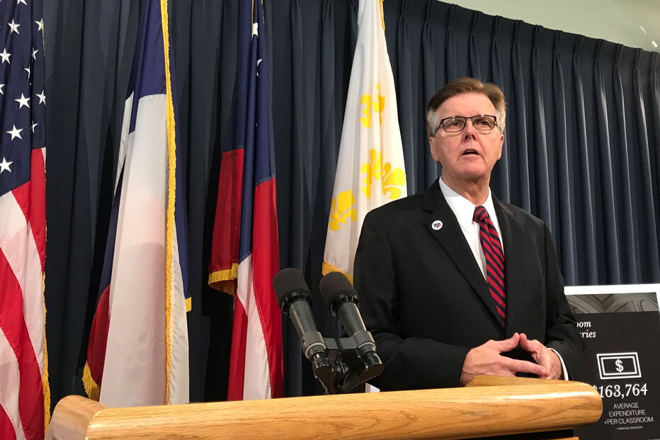 Vice-governador do Texas sugere que os avós estejam dispostos a morrer para que os EUA 