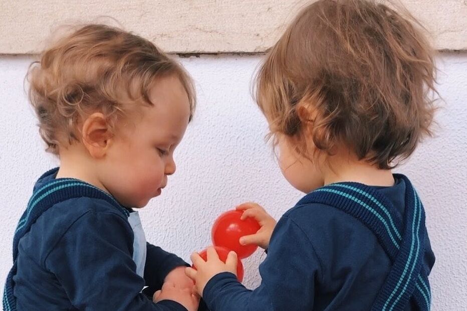 Filhos de Inês Herédia e Gabriela Sobral: Luís e Tomás