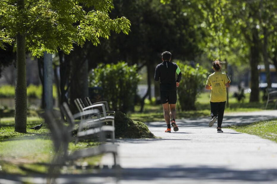 Lisboetas saem à rua para passear e praticar exercício físico