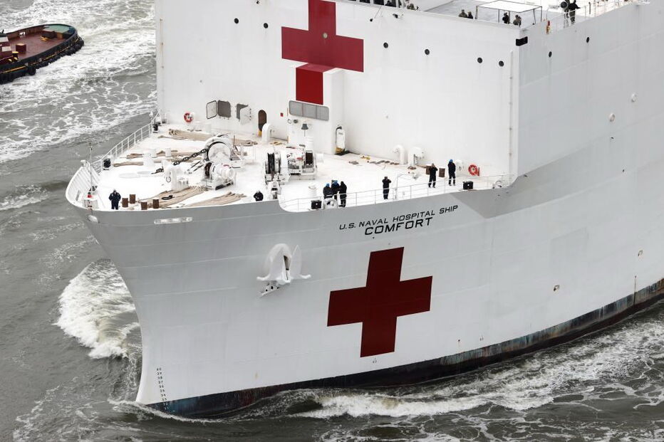 Navio Comfort chegou esta segunda-feira a Nova Iorque