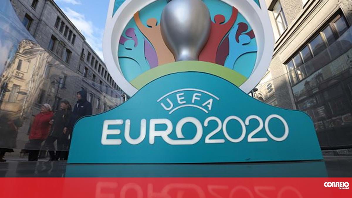 UEFA investiga incidentes discriminatórios nos jogos de ...