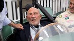 Morreu Stirling Moss, uma das figuras icónicas do automobilismo mundial
