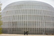 Uma lição trágica para o Mundo: Espanha improvisa duas morgues para vítimas do coronavírus