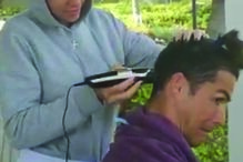 Georgina cortou cabelo do craque no Funchal 