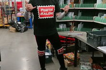 Glen Walton mascarou-se de diversas personagens