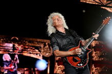 Brian May, dos Queen