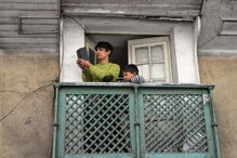 Comunidade do Bangladesh tem cerca 20 infetados com coronavírus em bairro lisboeta que não pára