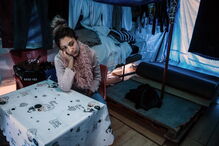 Uma viagem às ruas de Lisboa: Famílias vivem acampadas ao relento enquanto esperam por casas