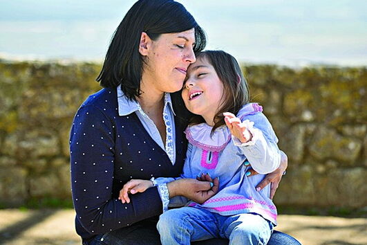 Susana e Laura de sete anos
