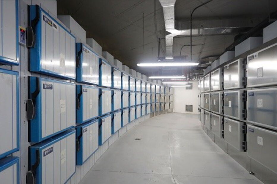 Uma lição trágica para o Mundo: Espanha improvisa duas morgues para vítimas do coronavírus