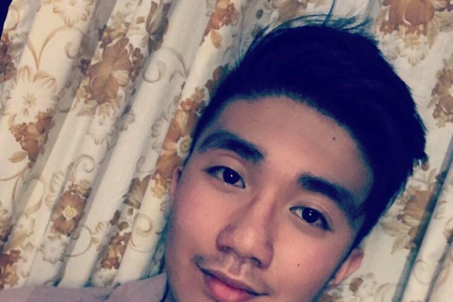 Enfermeiro de 23 anos morre após turno de 12 horas sem equipamento apropriado de proteção contra coronavírus