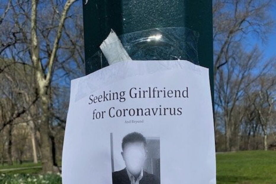 Homem espalha panfletos para arranjar namorada durante pandemia