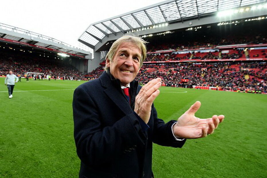 'Lenda' do Liverpool Kenny Dalglish teve alta após quatro dias internado