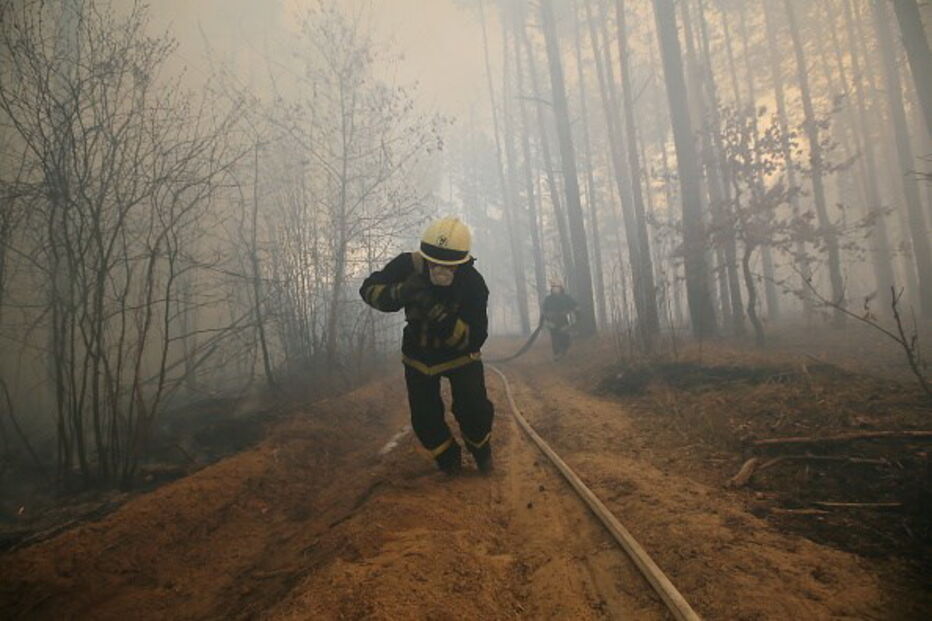 Incêndios fora de controlo perto de Chernobyl ameaçam populações de várias cidades na Ucrânia