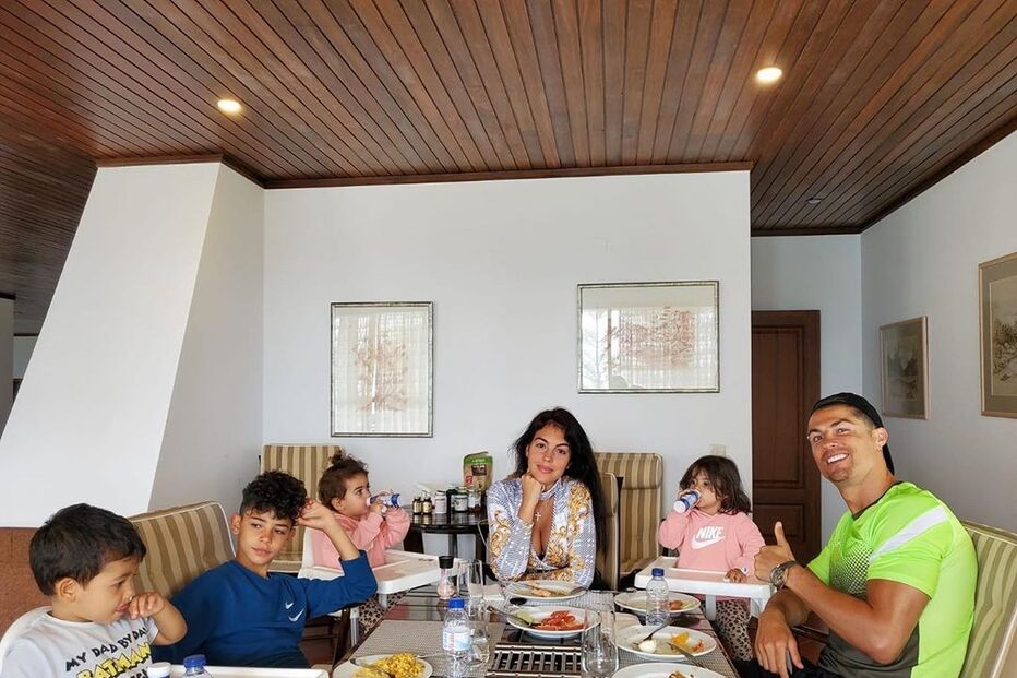 Cristiano Ronaldo, Georgina e os filhos