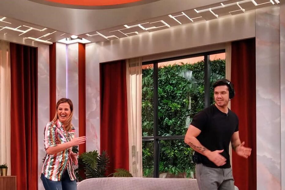 2020-04-13_17_55_01 dailycristina_92076175_251072036069934_1310506882560766254_n.jpg