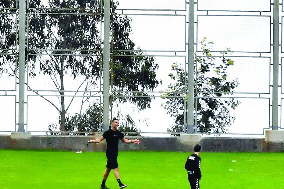 Cristiano Ronaldo treinou há poucos dias no relvado do Estádio da Madeira 