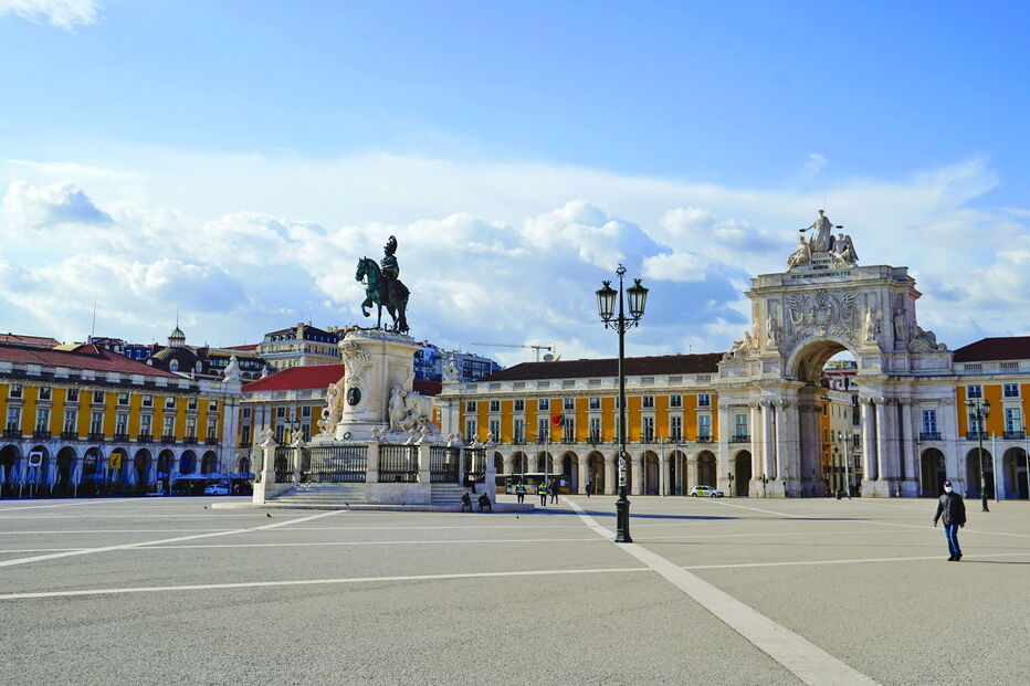 Despesa pública tem subido consideravelmente com a multiplicação de apoios públicos face à pandemia. Além dos salários do Estado, há mais subsídios a serem pagos para apoiar os portugueses 
