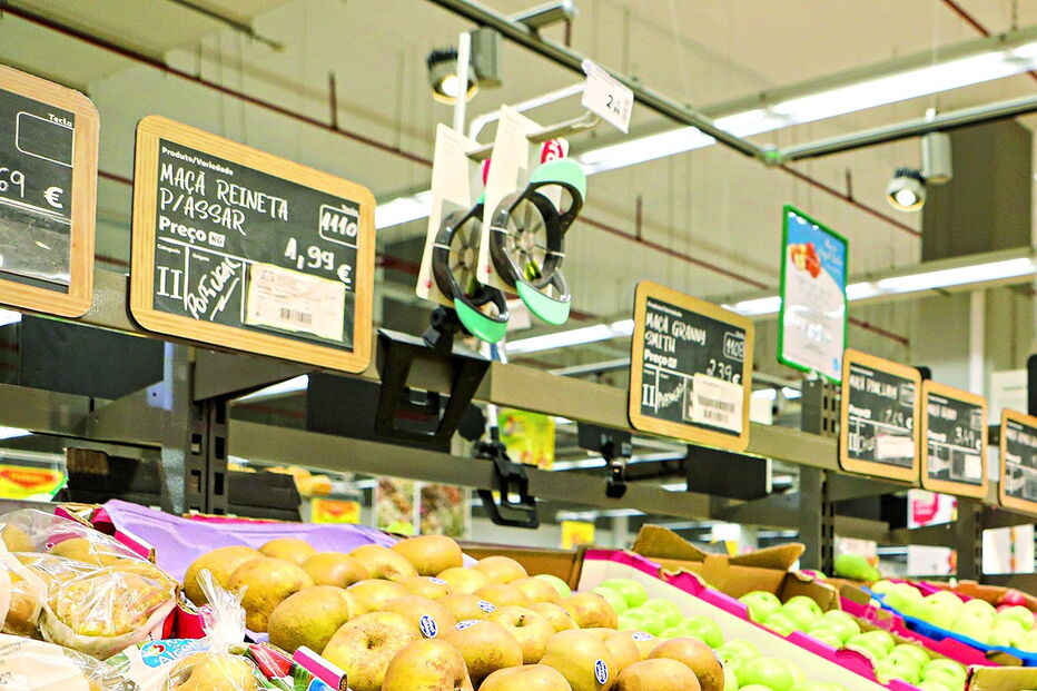 Portugueses estão a fazer mais refeições em casa e a comprar mais frescos   