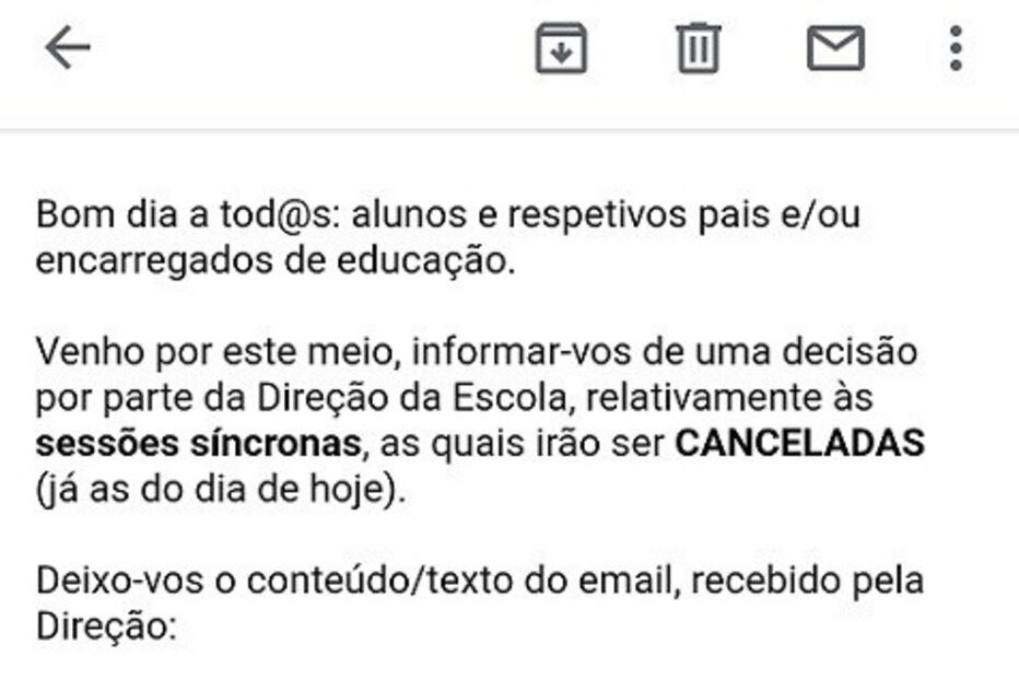 Email enviado aos encarregados de educação