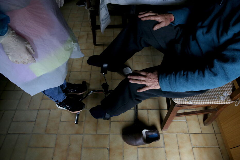 Funcionários de IPSS de Viseu presta serviços de apoio a idosos no domícilio