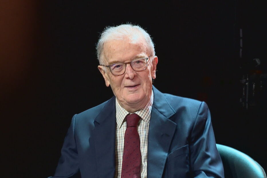 2020-04-19_10_55_30 Jorge Sampaio falha 25 de Abril e Ramalho Eanes marca presença.jpg