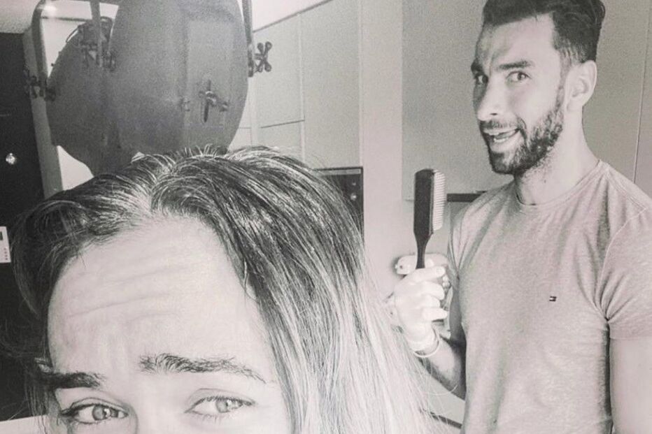 Rui Patrício pinta o cabelo à mulher na quarentena