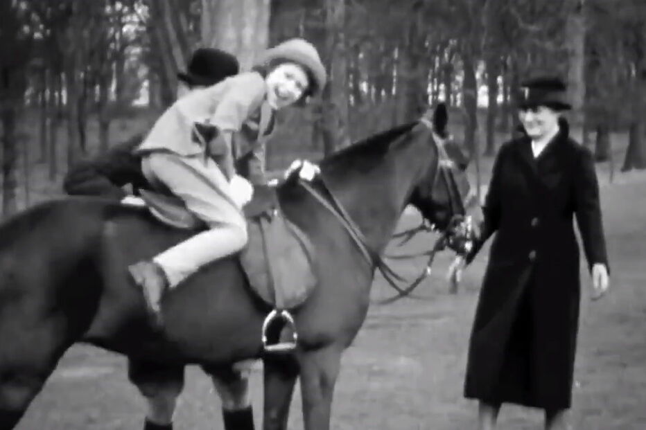 Imagens inéditas de Isabel II