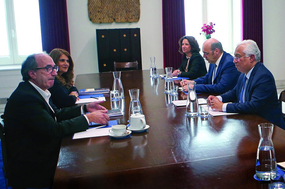 António Costa e Siza Vieira reuniram ontem com os dirigentes da restauração