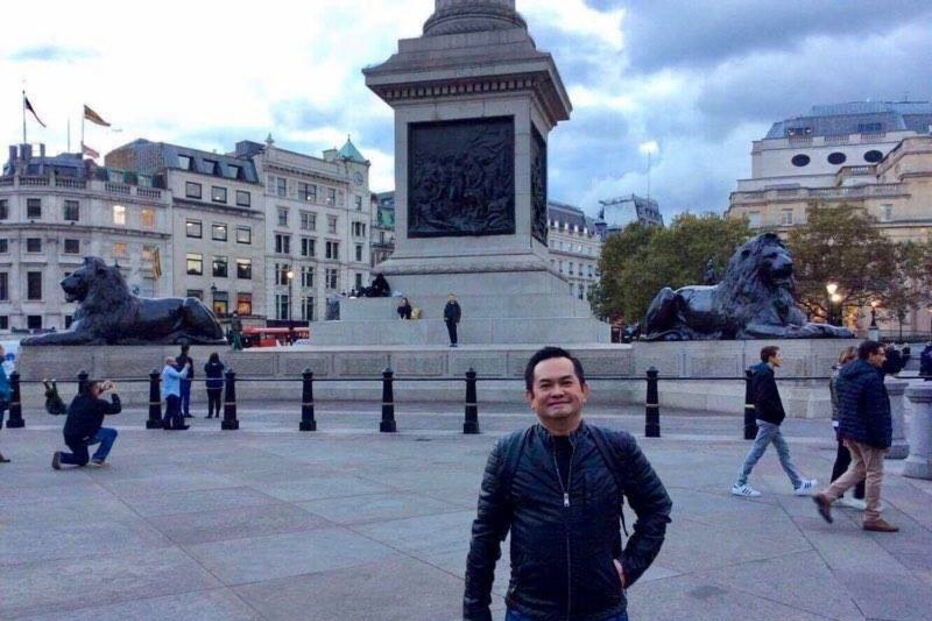 Larni Zuniga de 54 anos estava nos cuidados intensivos do Hospital St. Thomas em Londres. Não via a família há 5 anos.