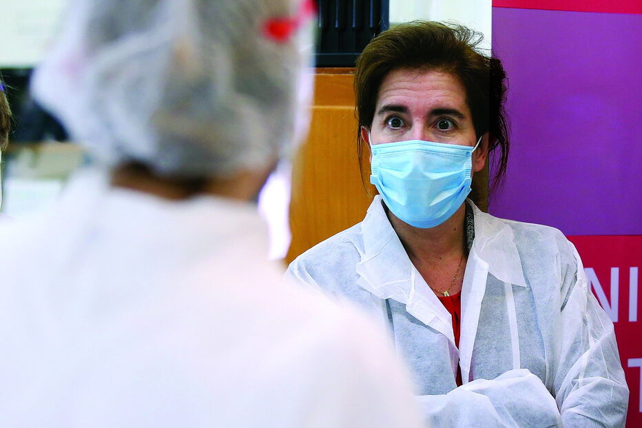 Ministra Ana Mendes Godinho vê  a Ordem dos Contabilistas apontar erros às decisões da Segurança Social 