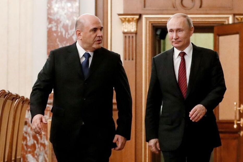 Putin e Mikhail Mishustin
