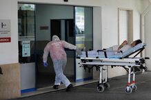 Infetados com coronavírus internados na urgência do Hospital dos Covões 